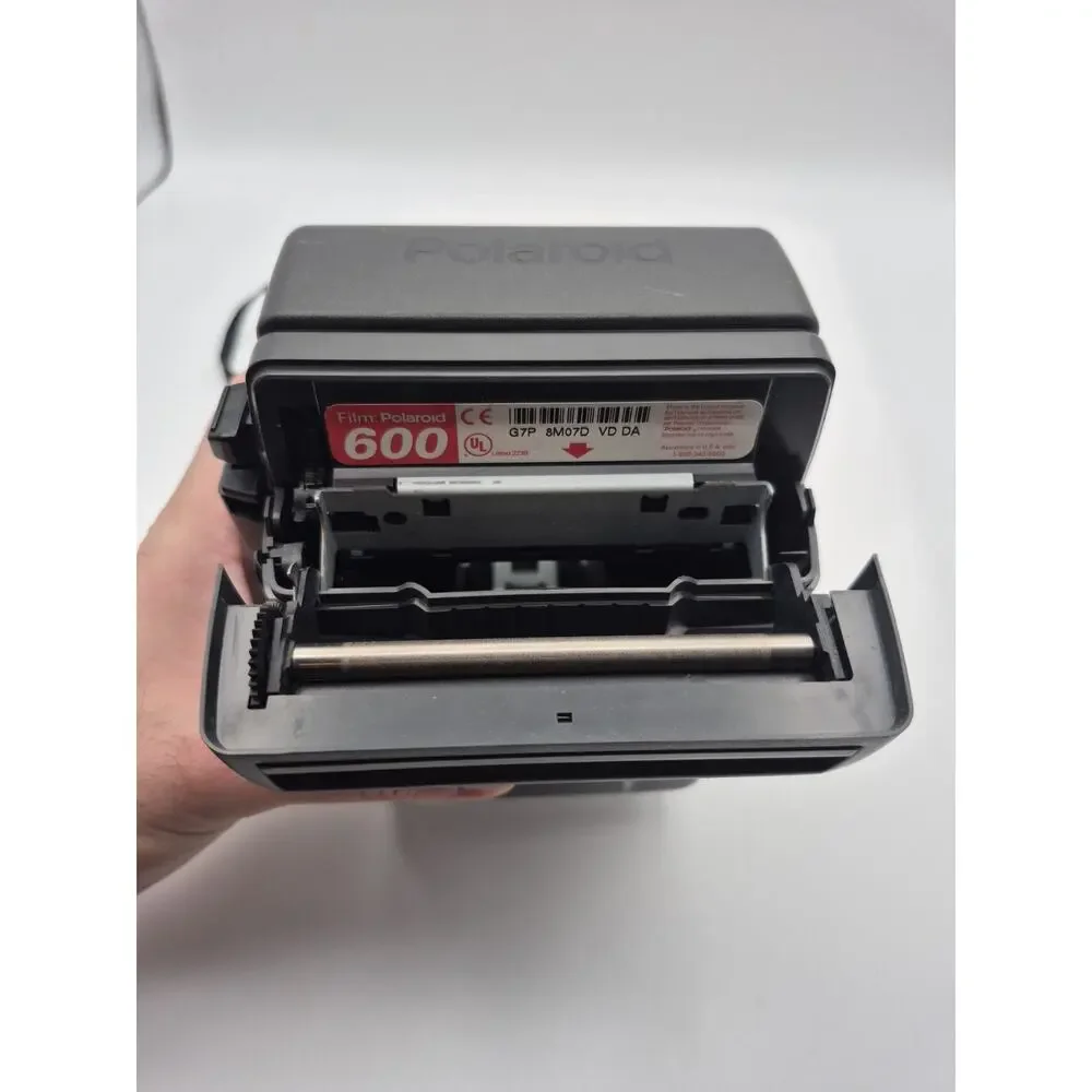 Vintage Polaroid One Step Close Up 600 Instant Film Camera w/ Strap